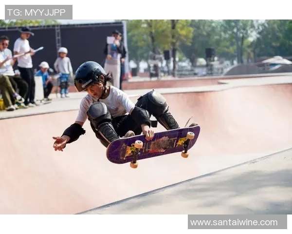 深圳攀岩队在滑板精英赛中的默契配合与精彩表现分析